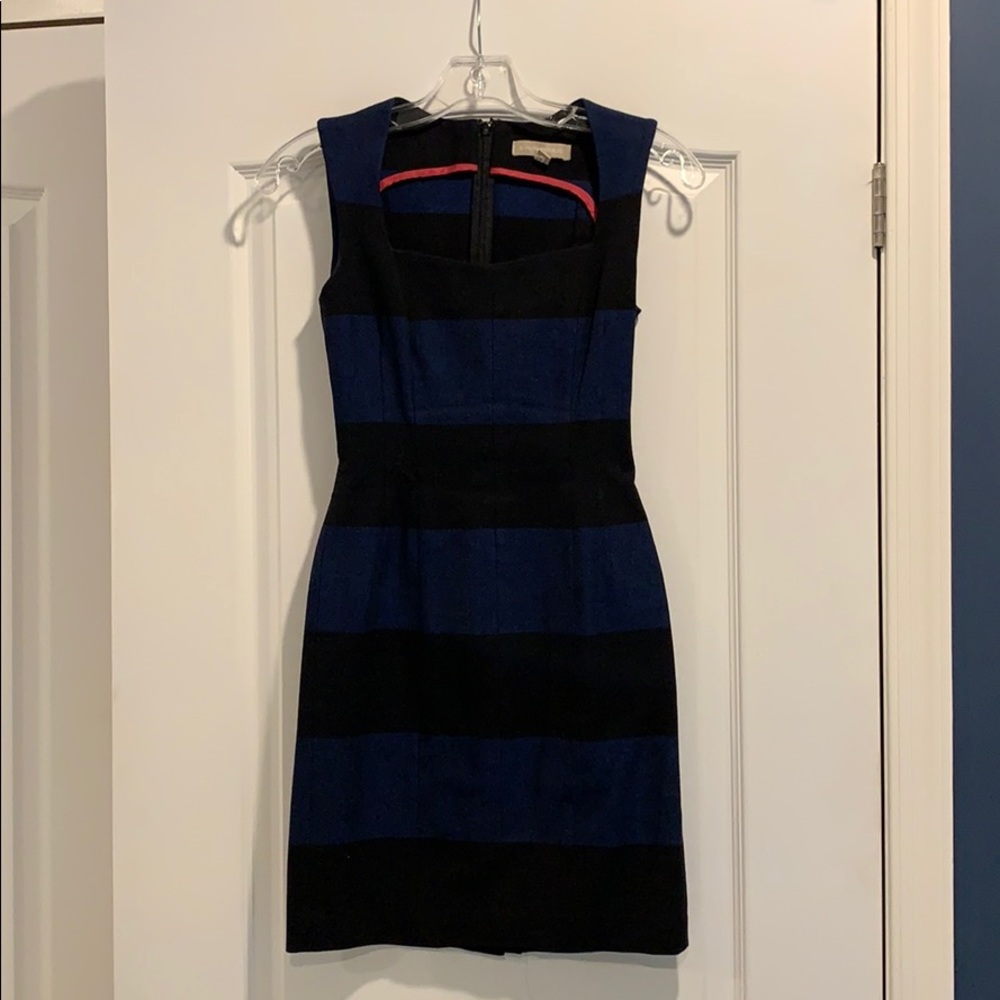 Banana Republic sleeves dress